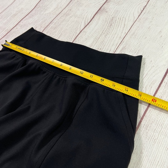 Athleta Venice Cargo Jogger - Small - high rise black stretch active pant - Picture 12 of 16
